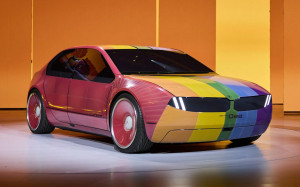 BMW Luncurkan i Vision Dee, Mobil yang Dapat Berubah Warna
