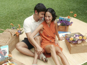 Unggah Foto Romantis, Putri Marino Malah Jadi Korban Body Shaming