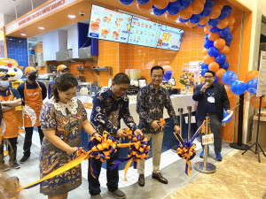 Flip‘NFry Hadirkan Menu Andalan Waffle Sandwich Bergaya Amerika