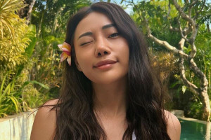Pamer Kebolehan Main Lato-lato, Wendy Walters Ungkap Tangannya Alami Lebam