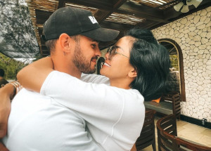 Nikita Mirzani Ngaku Tinggal Serumah dengan Pacar