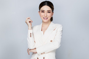 5 Fakta Menarik Anne Jakkaphong, Pebisnis yang Beli Miss Universe