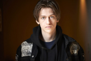 Simak Profil Percy Hynes, Pemain “Wednesday” yang Diduga Jadi Pelaku Pemerkosaan