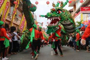 Unik dan Menarik, Ini 5 Tradisi Cap Go Meh di Indonesia