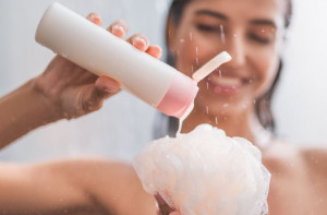 5 Jenis Sabun Mandi dan Manfaatnya untuk Kulit, Ketahui Perbedaannya Yuk!