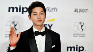 Selamat, Song Joong Ki Telah Resmi Menikah dengan Katy Louis Sanders