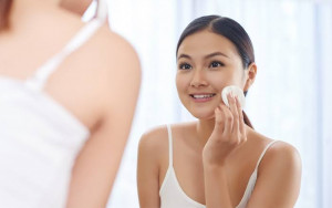 Kenali 6 Jenis Makeup Remover, Mana Favoritmu?