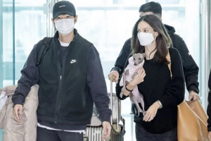Syuting Film Baru di Eropa, Song Joong Ki Ditemani Katy Louis Sanders