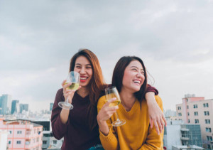 Rekomendasi Hadiah Untuk Sahabat di Bulan Penuh Kasih Sayang
