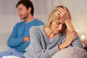 5 Tanda Pasangan Melakukan Kekerasan Emosional Tanpa Kamu Sadari