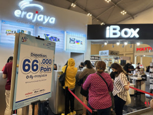 Pengunjung "BCA Expoversary 2023" Borong Ratusan Unit iPhone 14