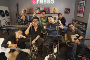 Bawakan Karya dalam Versi Akustik, Musisi Indonesia Berkolaborasi di Resso Studio Live