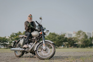 Royal Enfield Dukung #EmbraceEquity, Perempuan Mampu Patahkan Stereotip dan Rasakan Pure Motorcycling