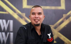 Kocak! Gegara Unggahan Yura Yunita, Ahmad Dhani Dikira Cipung oleh Netizen