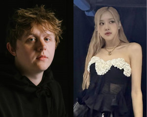 Reaksi Lewis Capaldi saat Poster Tour-nya Ditutup Poster Iklan Rosé BLACKPINK