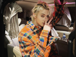 Kocak! Puisi ‘Konsonan Langit’ Vicky Prasetyo Dinotice Mark NCT