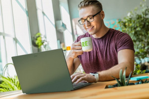 Acer Perluas Lini Vero Melalui Laptop dan Proyektor Generasi Baru