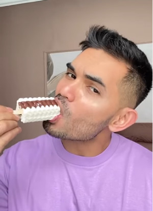 Aice Histeria Raih Penghargaan Sebagai “Es Krim Cake Stik Mini Pertama di Indonesia”