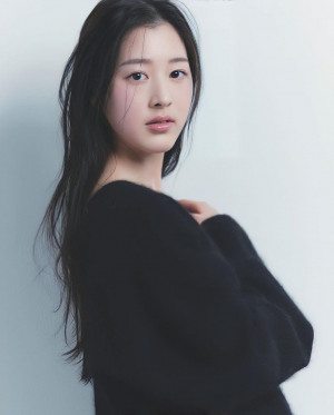 Siap Debut Sebagai Aktris, Ini Fakta Jang Da Ah Kakak Wonyoung IVE