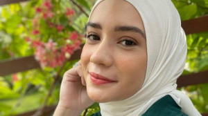 Putri Anne Banjir Cibiran Usai Tak Berhijab dan Berkata Kasar Saat Live