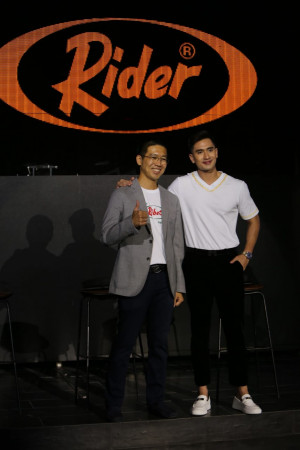Rider Underwear Menghadirkan Koleksi Terbaru "VRL by Rider" Kolaborasi dengan Verrel Bramasta