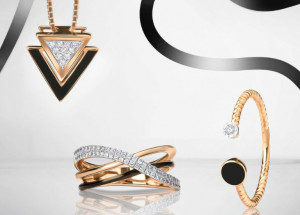 Ladies, Berani Tampil Lebih Bold dengan Perhiasan Black Enamel