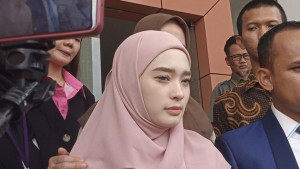 Mediasi Gagal, Inara Rusli Pertahankan Hak Asuh Anak