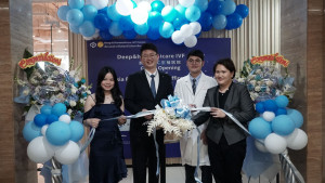 DHC Hadir di Indonesia, Bantu Parents Menimang Buah Hati