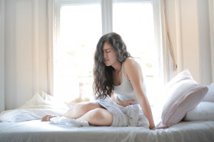 Jangan Diremehin! Gangguan Hormon pada Wanita Bisa Sebabkan Menopause Dini