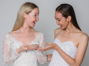 Dukung Sahabatmu Memasuki Jenjang Kehidupan Baru, Ide Hadiah Pernikahan untuk Bestie