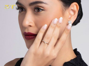 Ada Rose Gold dan White Gold, Intip Kecantikan Lekukan Perhiasan Berlian Tennis