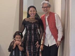 Kenakan Long Dress, Begini Cerita di Balik Outfit Mutia Ayu