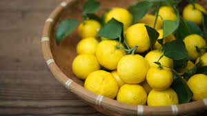 Dear Ladies, Yuk Ketahui Manfaat Buah Yuzu Bagi Kesehatan Kulit Wajah!