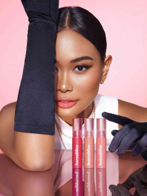 barenbliss Makeup Muse Sarah Tumiwa Bagikan Tips Glowing Up Rawat Wajah dan Bibir
