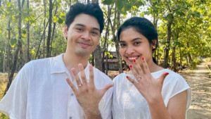 Resmi Bertunangan dengan Kekasih, Mikha Angelo: Senang Banget