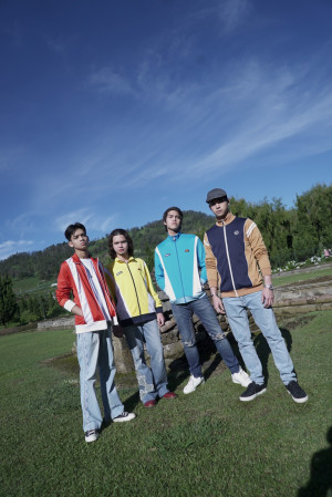 "Pantaskah" Single Terbaru The Lucky Laki untuk Fans Setia
