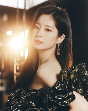 Selamat! Dahyun “TWICE” Resmi Bergabung Sebagai Global Brand Ambassador Michael Kors