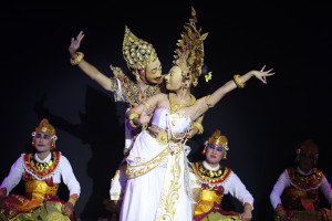 "Janger Semara Ratih", Tebarkan Pesan Cinta Lewat Tari Bali
