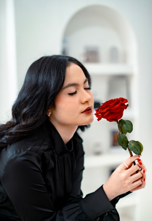 Sharen Fernandez Mengucap "Sudah" Kepada Rumitnya Cinta