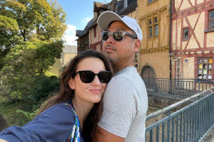 Selamat! Julie Estelle Umumkan Kelahiran Anak Pertamanya