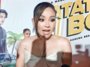 Lakukan Adegan Mesra dengan Angga Yunanda, Alyssa Daguise: Santai Aja