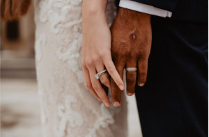 Jadikan Pernikahanmu Lebih Bermakna dengan Wedding Ring “Kekaseh” Bermotif Batik
