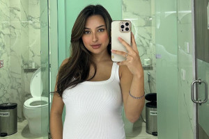 Berfoto dengan Segelas Alkohol, Jennifer Coppen Tua Cibiran Netizen