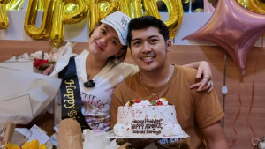 Akui Punya Komitmen dengan Delva Irawan, Happy Asmara Sudah Move On?