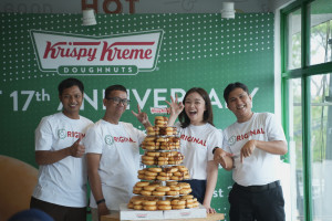 Genap 17 Tahun, Krispy Kreme Gandeng New Era Hadirkan Merchandise Spesial!