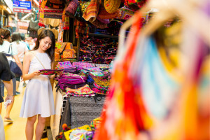 5 Destinasi Surga Belanja Di Negara Thailand