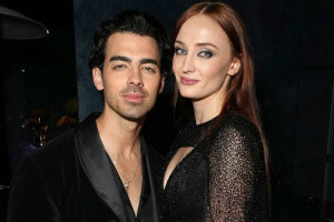 Joe Jonas dan Sophie Turner Sepakat Kedua Anaknya Tinggal di New York