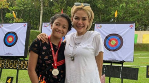 Lolly Ngaku Sekolah Dibayarin Pemerintah Inggris, Nikita Mirzani: Titisan Ratu Elizabeth Kali