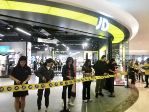 Ekspansi Footprint Ritel di Luar Jakarta, JD Sports Resmikan Gerai di Medan