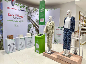 Berkolaborasi Kurangi Sampah Fashion, Matahari & APR Sediakan Drop Box Daur Ulang Pakaian